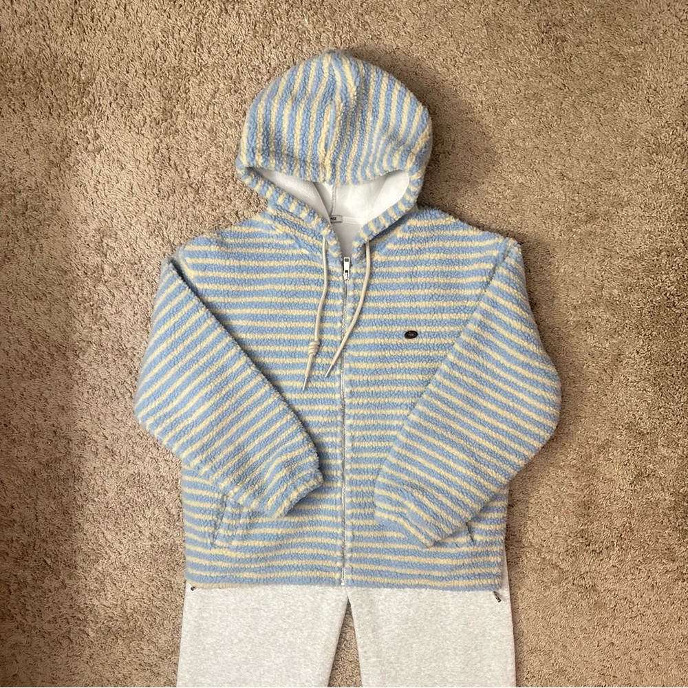 Thick Striped Fleece-Lined Hoodie Jacket – Warm & Cozy Winter Style